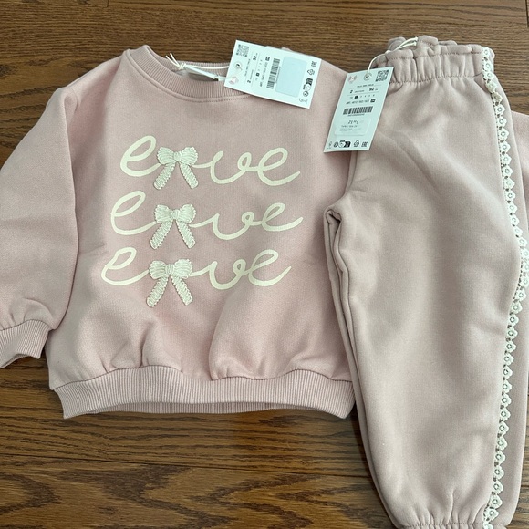 Zara Other - NWT Zara Kids Pink Bow Sweatshirt and Joggers Set